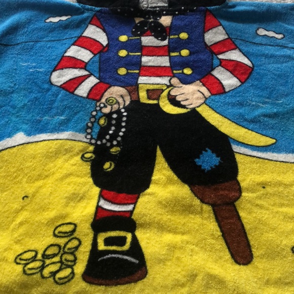 Toddler Pirate Hooded Summer Beach Towel - Picture 6 of 11